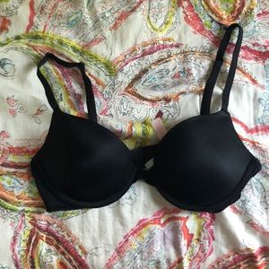Victoria’s Secret PINK black bra